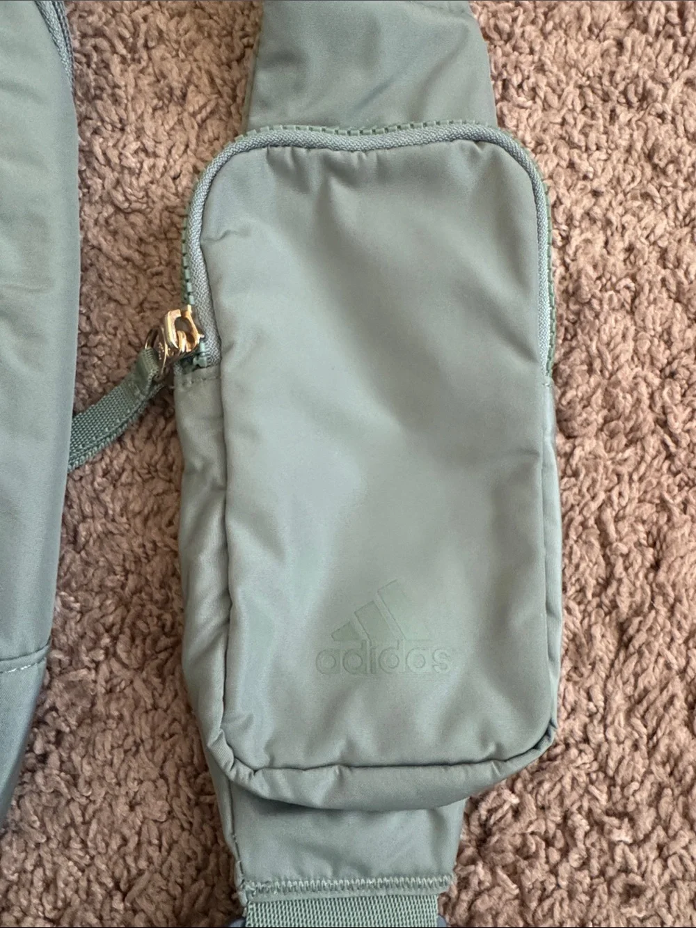 LIKE NEW! ADIDAS ESSENTIALS SLING CROSSBODY BAG